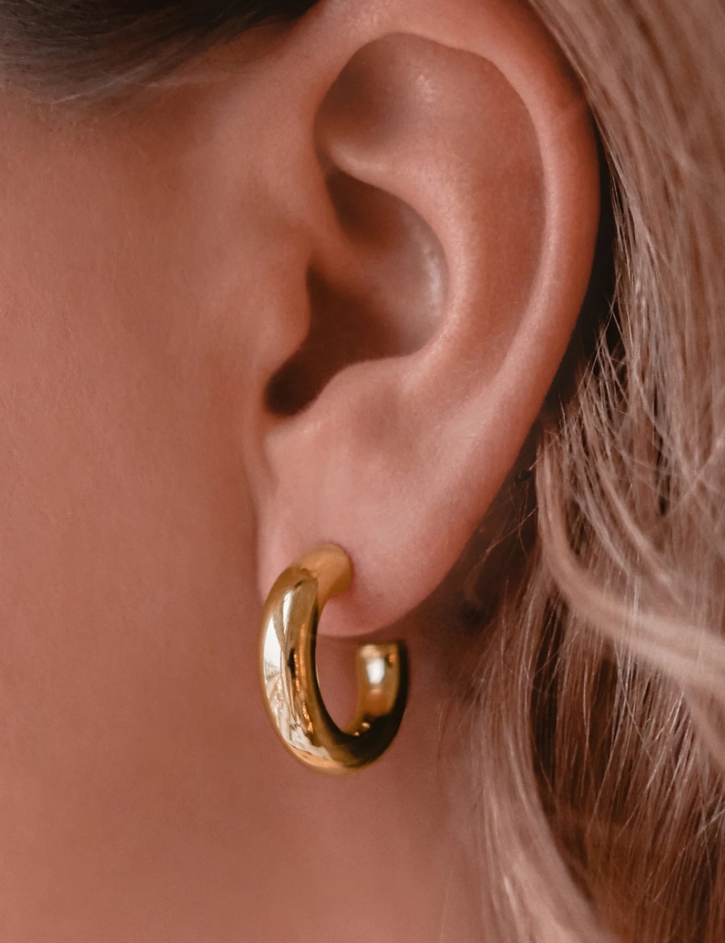 Millo Earrings Chunky Hoops