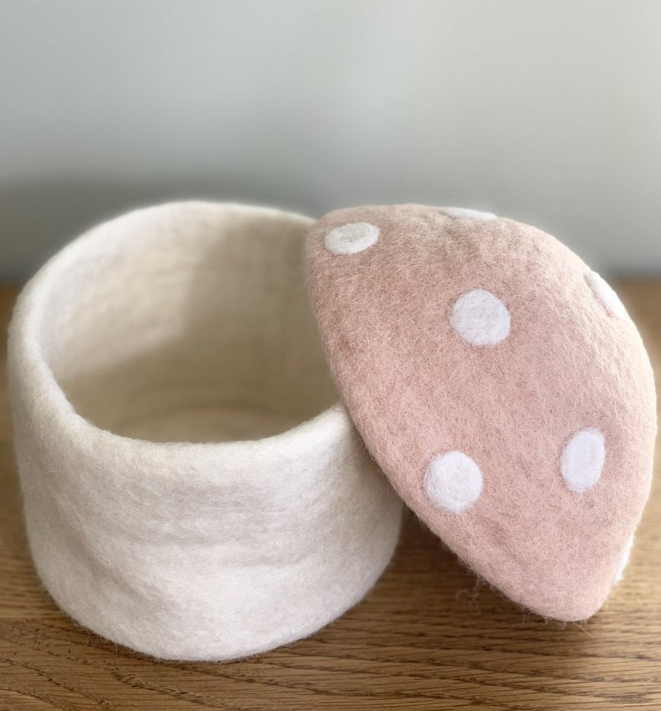 felt trinket box with pale pink lid