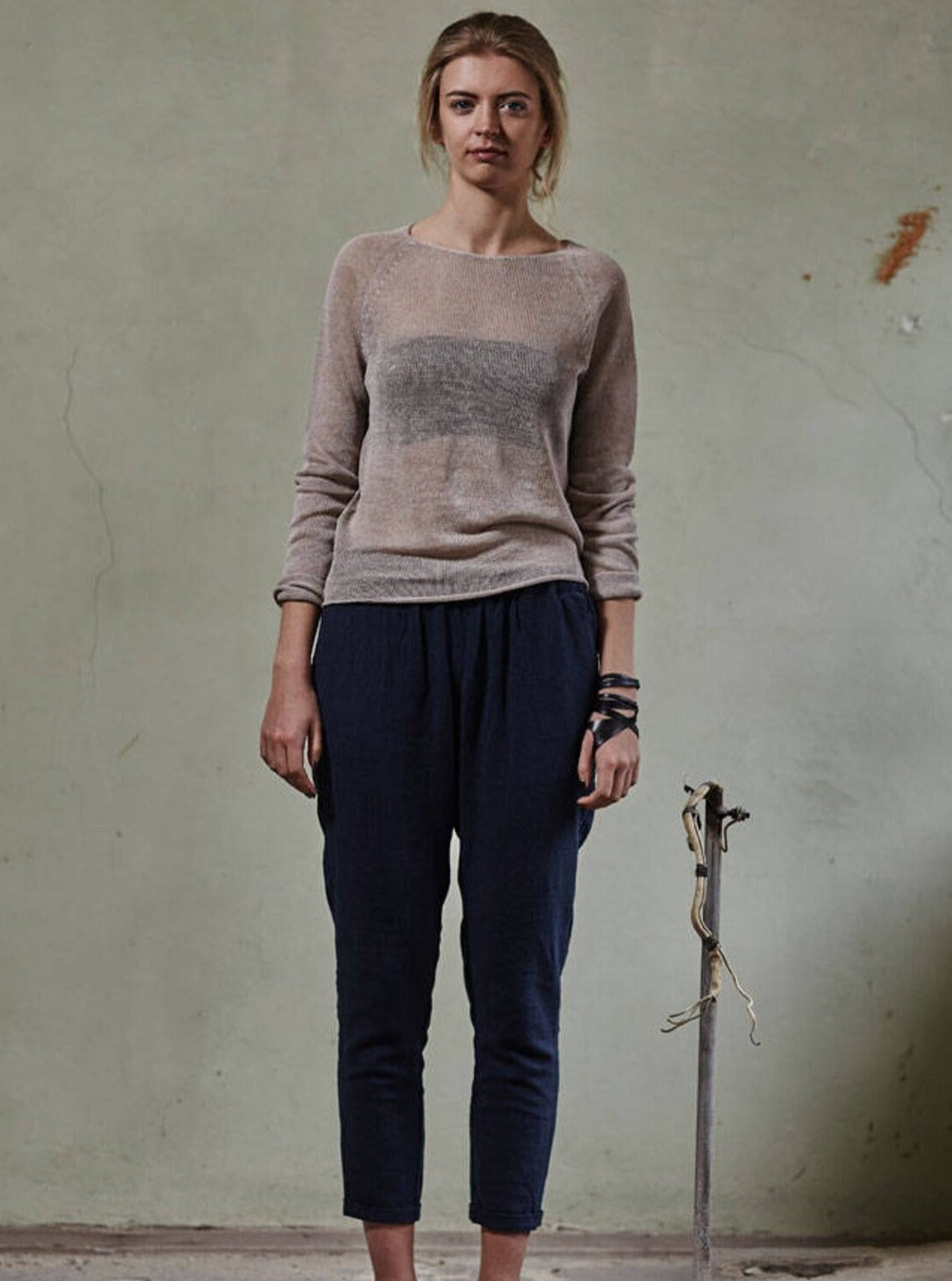 lady wearing beige knitted sweater