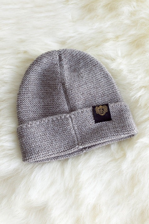 New born merino knit beanie in garter knit with turned up band.