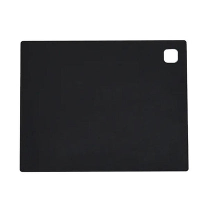 Heat resistant wood chopping board in black.