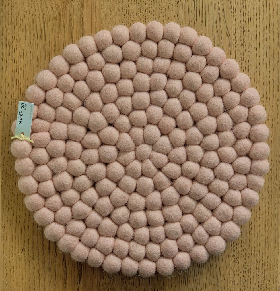 felted wool pot holder pale pink