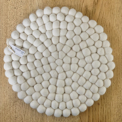 felted wool pot holder natural white