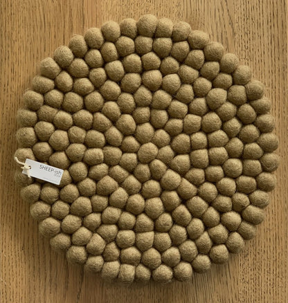 felted wool pot holder moss green